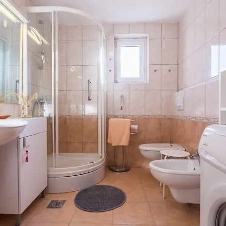 Nur 200 Meter Zum Tollen In Apartment Baska (Krk)