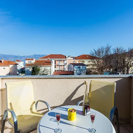 Nur 200 Meter Zum Tollen In Apartment Baska (Krk)