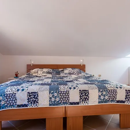 Nur 200 Meter Zum Tollen In Apartment Baska (Krk)