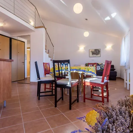 Apartment Nur 200 Meter Zum Tollen In