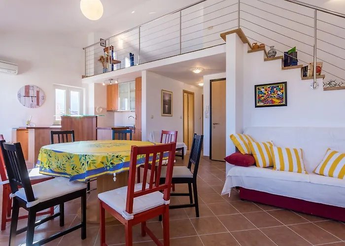 Nur 200 Meter Zum Tollen In *