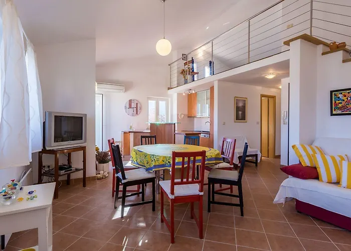 Apartament Nur 200 Meter Zum Tollen In Baška