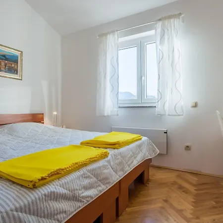 Lägenhet Nur 200 Meter Zum Tollen In Baška